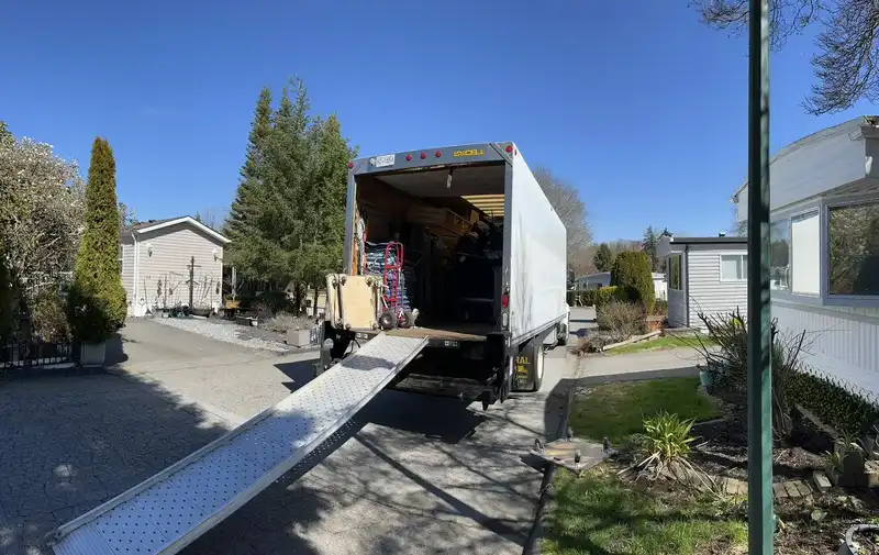 North Vancouver to Island Movers